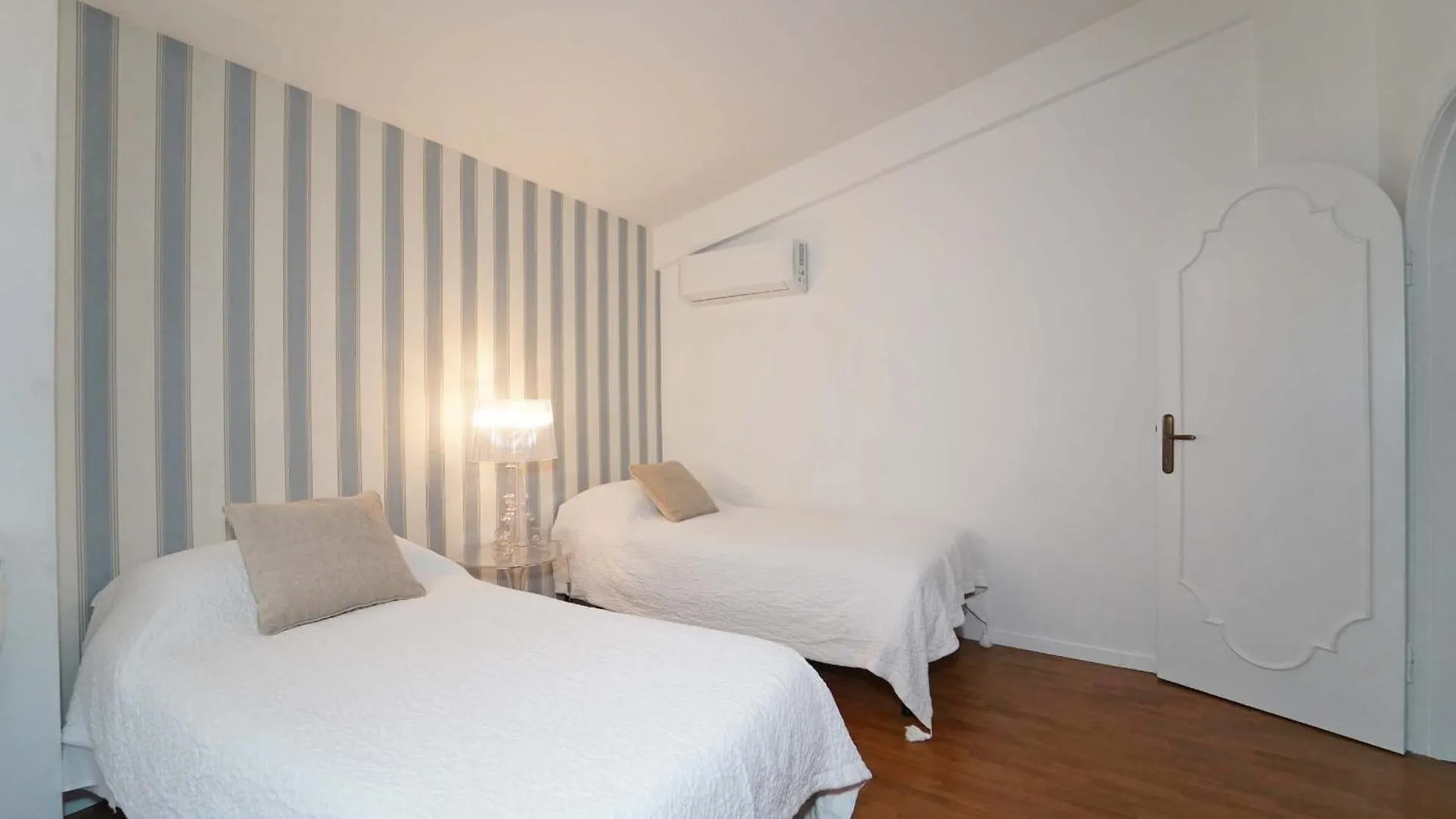 Villa Collina Del Sole 12 Pax By Villasretreats