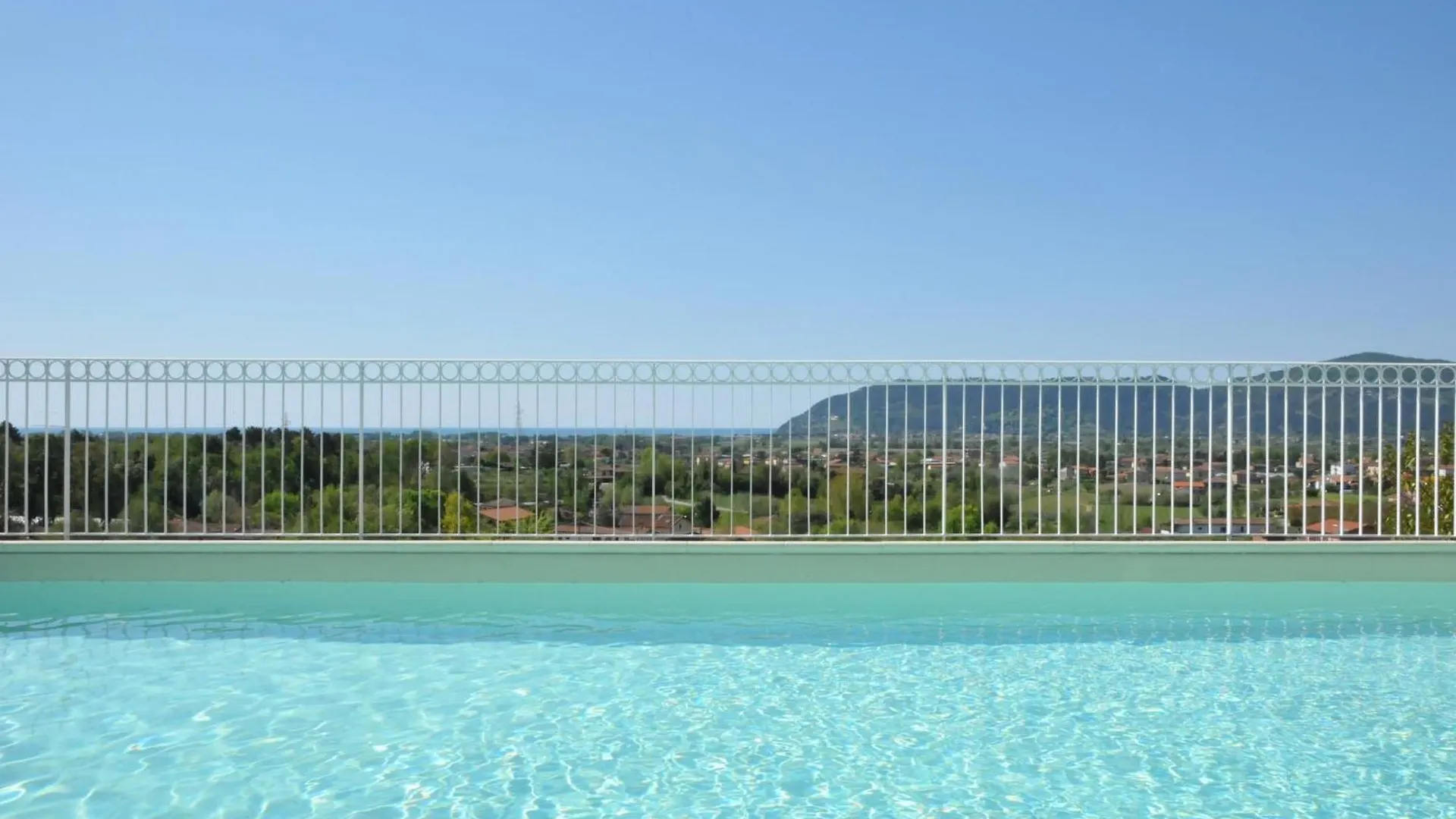 Villa Collina Del Sole 12 Pax By Villasretreats Nicola