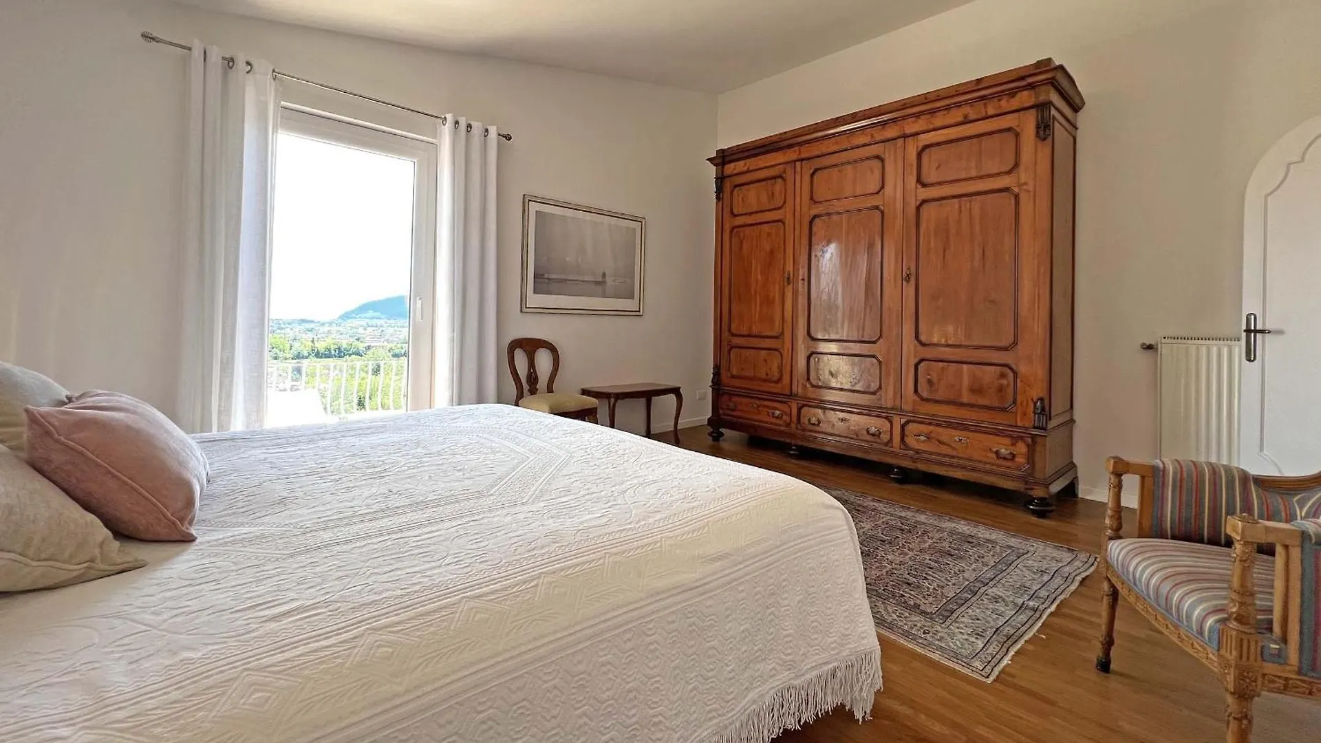 Villa Collina Del Sole 12 Pax By Villasretreats Nicola