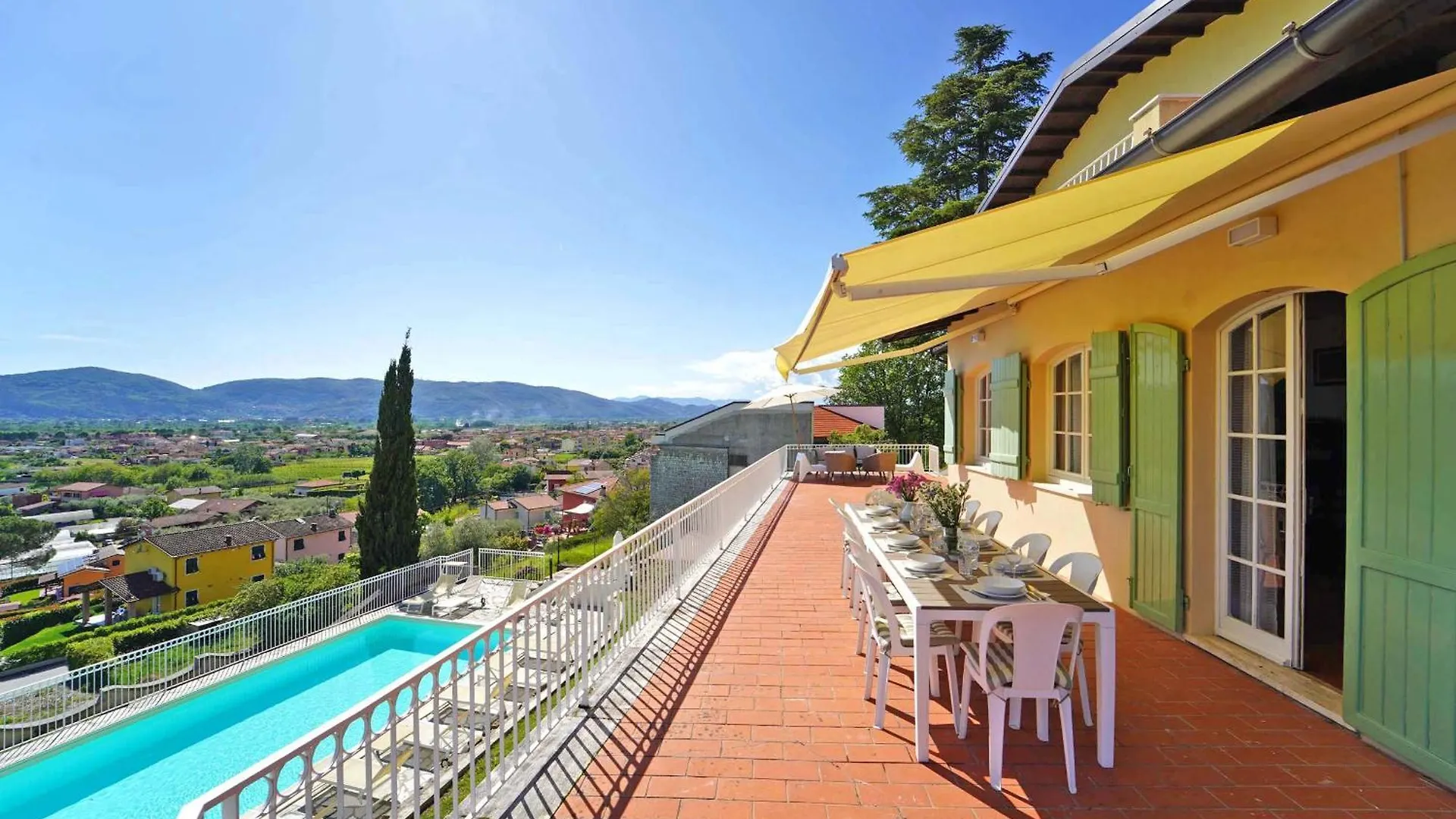 Villa Collina Del Sole 12 Pax By Villasretreats Nicola Italy