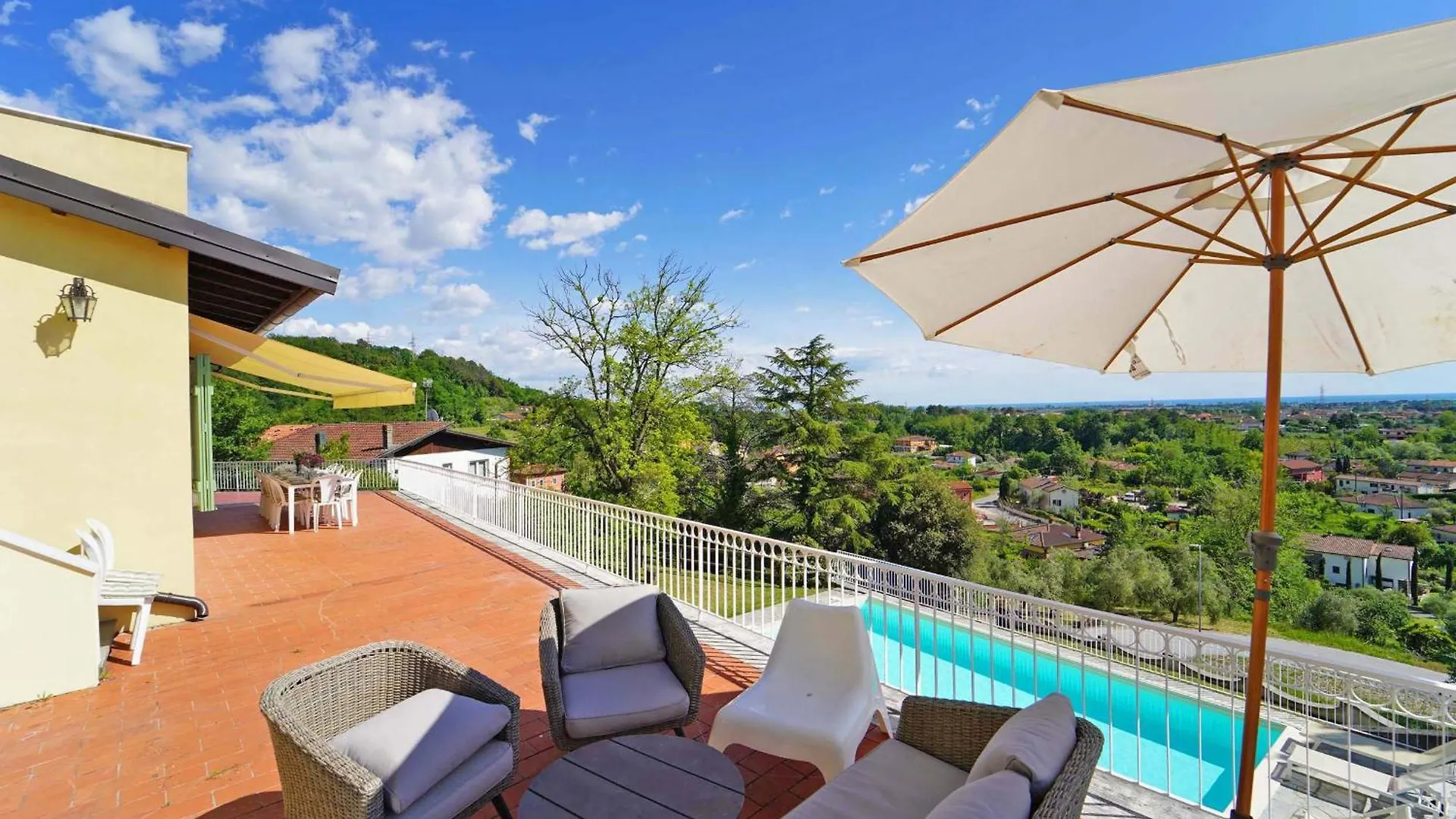 Villa Collina Del Sole 12 Pax By Villasretreats Nicola Italy