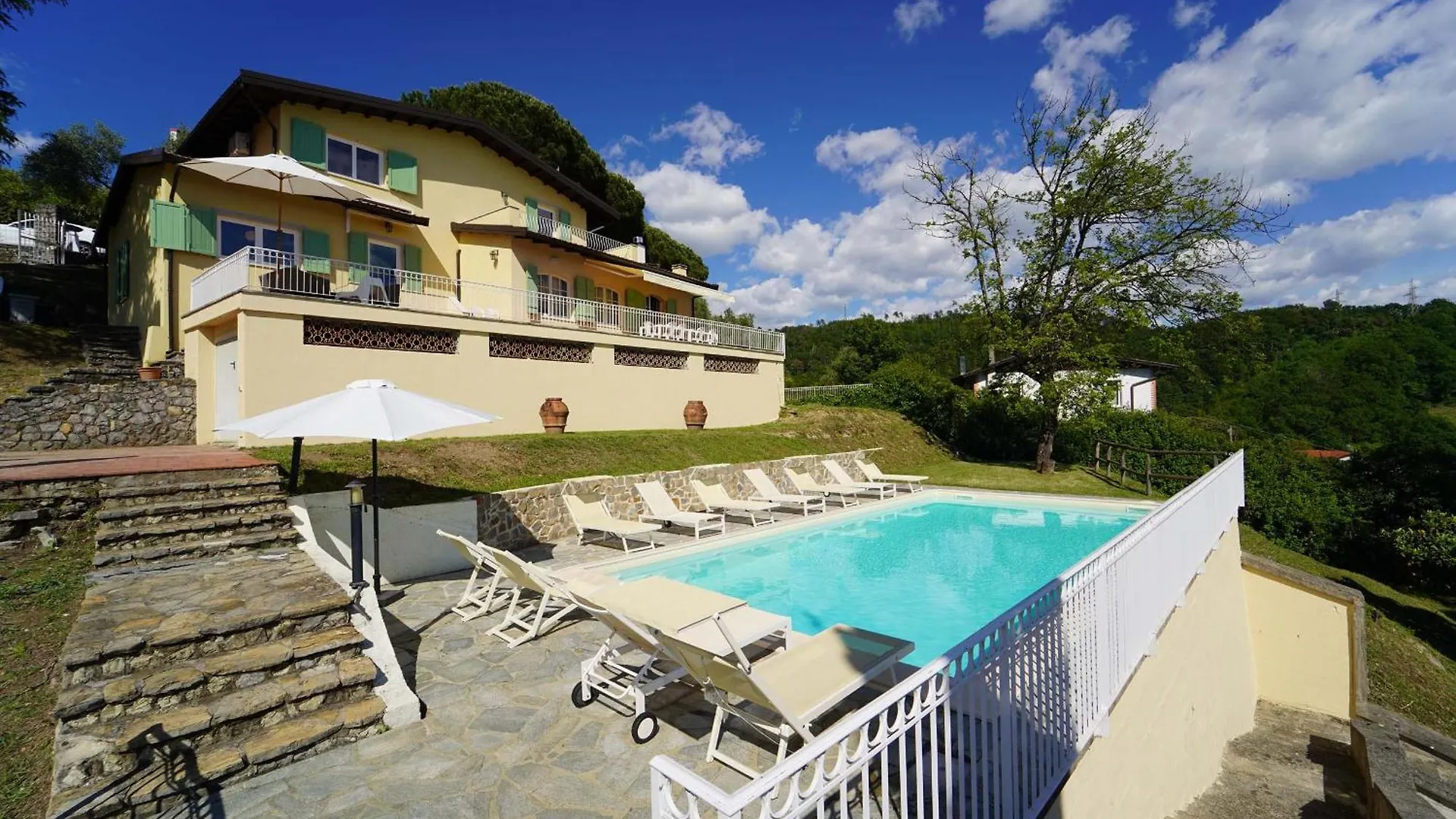 Villa Collina Del Sole 12 Pax By Villasretreats Nicola