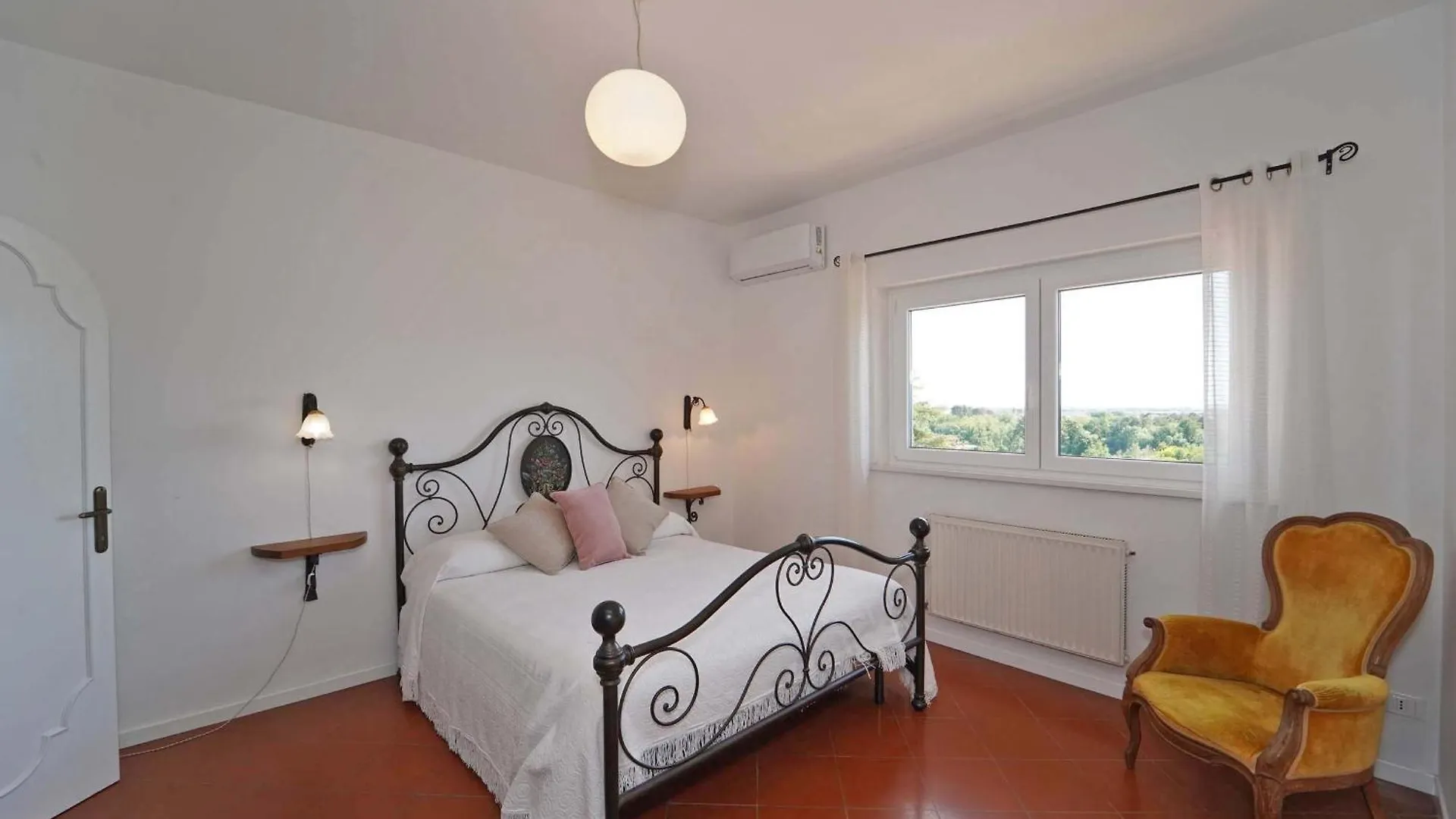 Villa Collina Del Sole 12 Pax By Villasretreats Nicola