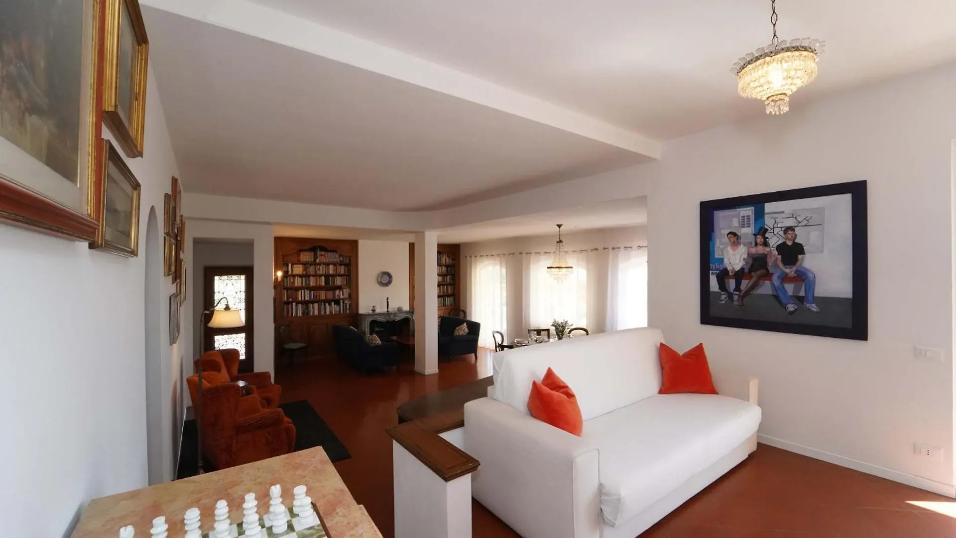 Villa Collina Del Sole 12 Pax By Villasretreats Nicola Italy